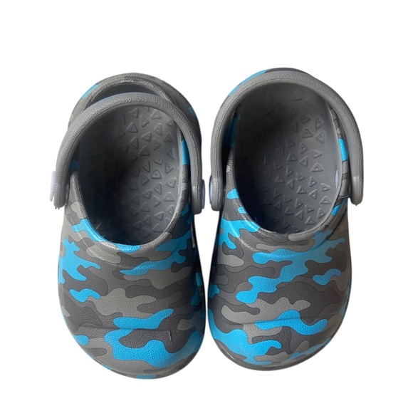 Stride Rite 360 Size 5 Bray Camo Clogs Grey Blue Boys Slip On Shoes Beach - Picture 1 of 7